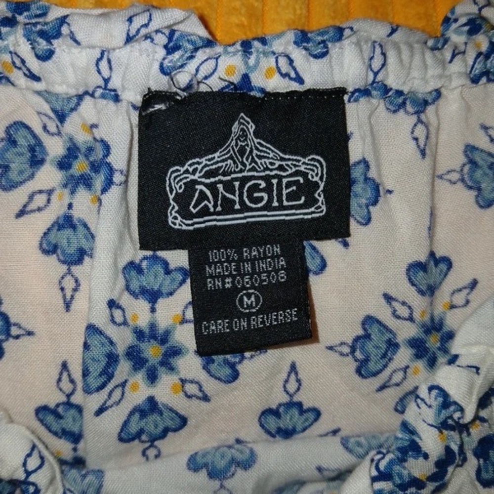 Angie Blue and White Floral Off-Shoulder Top - Picture 4 of 4